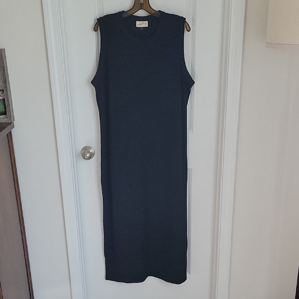 Elegant Black Sleeveless Dress